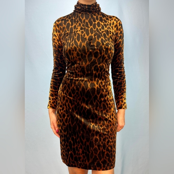 Gianni Versace Couture Vintage Leopard Print Velvet Dress - Picture 9 of 10